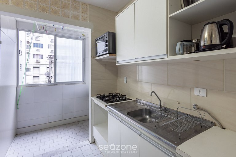 Apto centro BC c/ varanda 260m da praia ELO0207