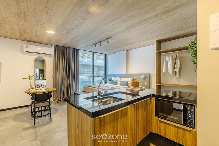 Estudio Moderno con Vista Lateral al Mar NWT1003