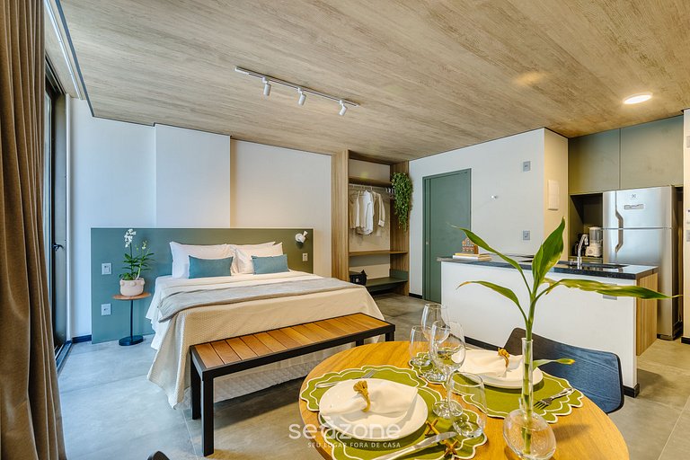 Estudio Moderno con Vista Lateral al Mar NWT1003