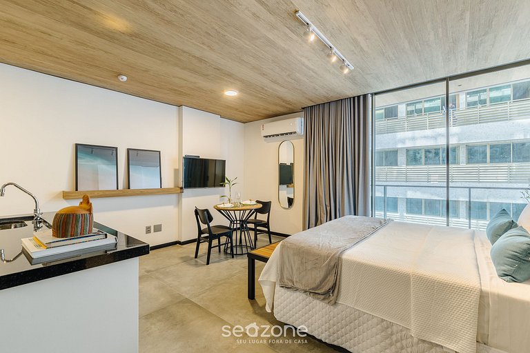 Estudio Moderno con Vista Lateral al Mar NWT1003