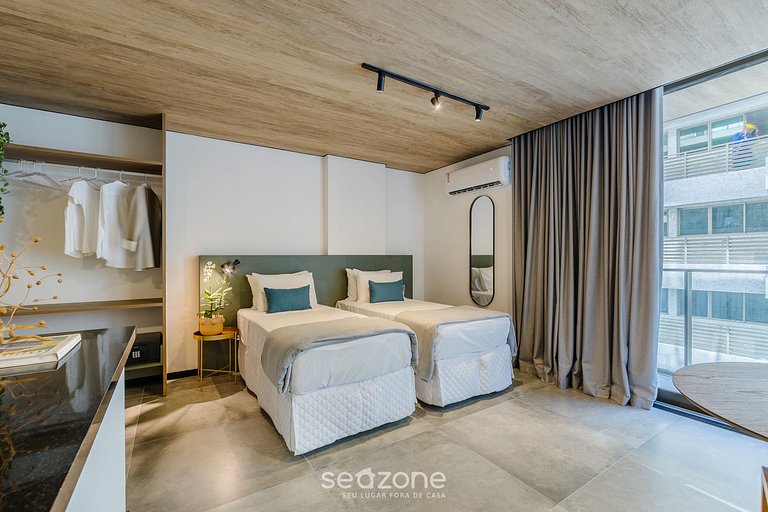 Estudio c/ Balcón y Vista Lateral al Mar | NWT1004