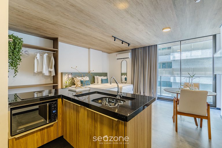 Studio c/ Varanda e Vista Lateral Mar | NWT1004