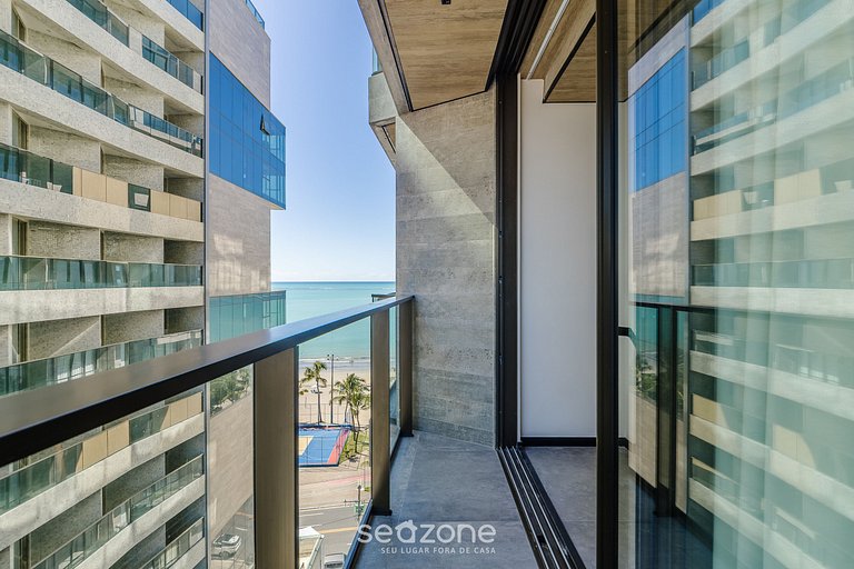 Estudio c/ Balcón y Vista Lateral al Mar | NWT1004