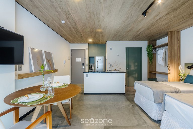 Studio c/ Varanda e Vista Lateral Mar | NWT1004