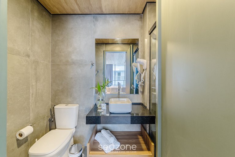 Estudio frente mar y vista lateral al mar NWT1005