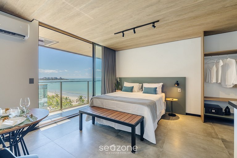 Estudio en Cond. con piscina en la orilla NWT1009