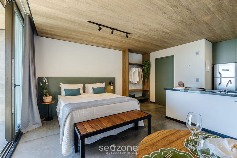 Estudio en Cond. con piscina en la orilla NWT1009