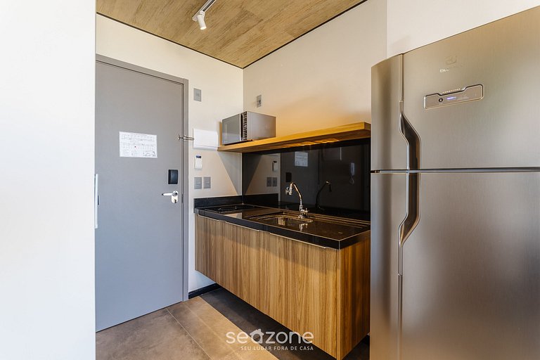 Estudio Moderno con Vista Lateral al Mar NWT1019