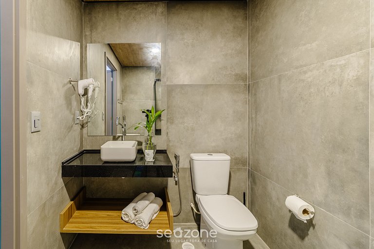 Studio c/ Varanda e Vista a 50m da Praia - NWT1022