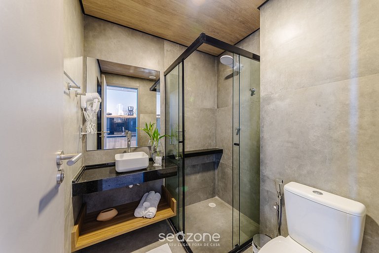 Studio com varanda e vista mar! NWT1023