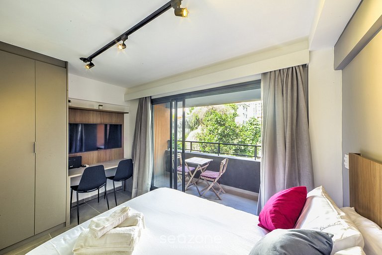 Studio c/ Varanda a 100m da PUC-Pompeia PUQ0208