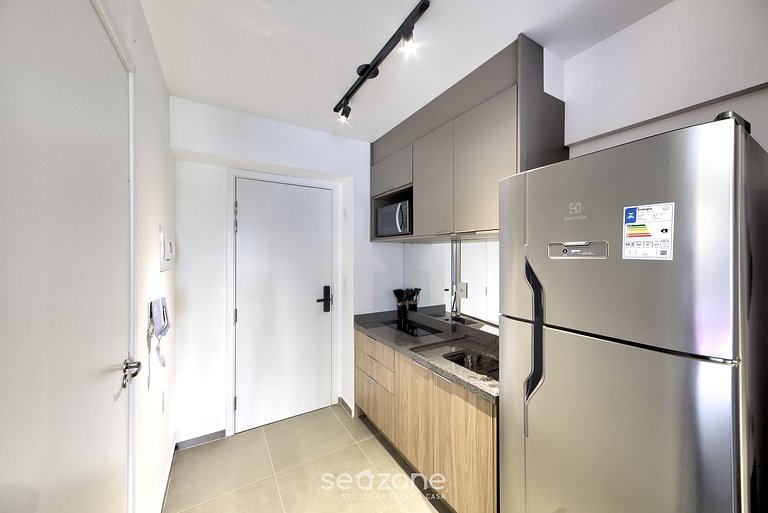 Studio c/ Varanda a 100m da PUC-Pompeia PUQ0208