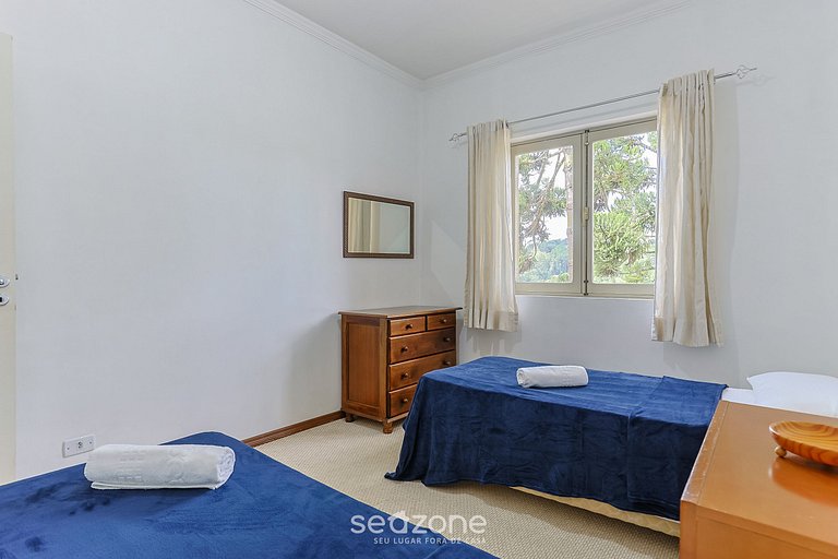 Apto c/ Linda Vista em Campos do Jordão LVR0003