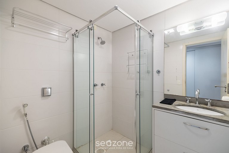 Lindo Apto c/ Varanda 500m da Praia NNG0102