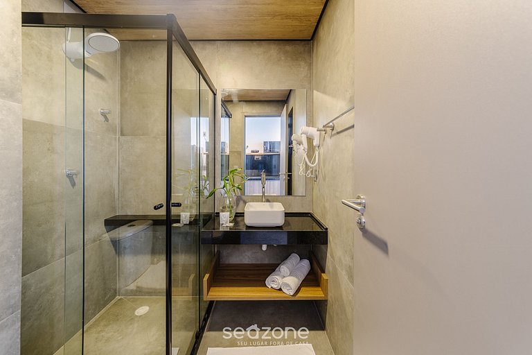 Studio exclusivo con vista lateral al mar NWT0814