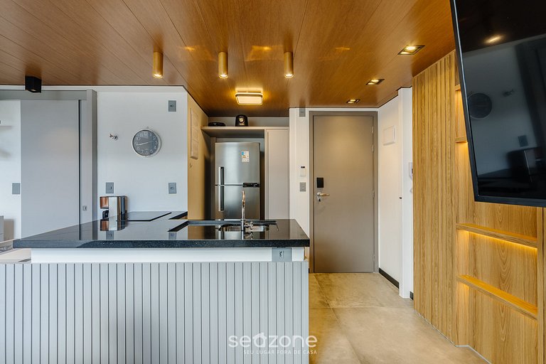 Estudio con balcón y vista al mar – NWT1503