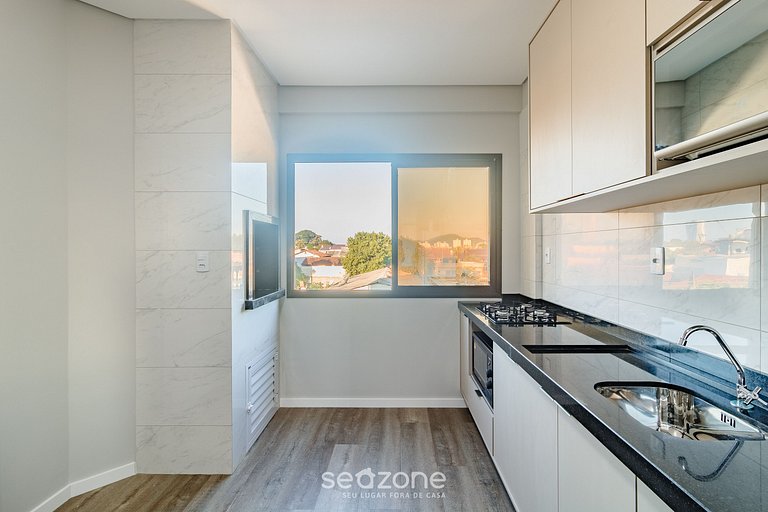 Apto 2H con parrilla cerca Playa Alegre CTD0301