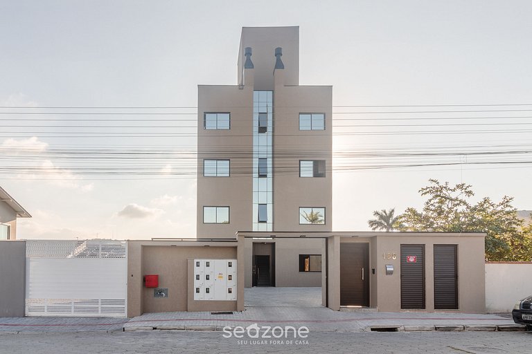 Apartamento con parrilla Playa Alegre CTD0101