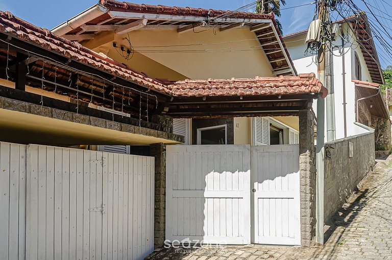 Chamosa y aconchegante casa en Petrópolis VGL041