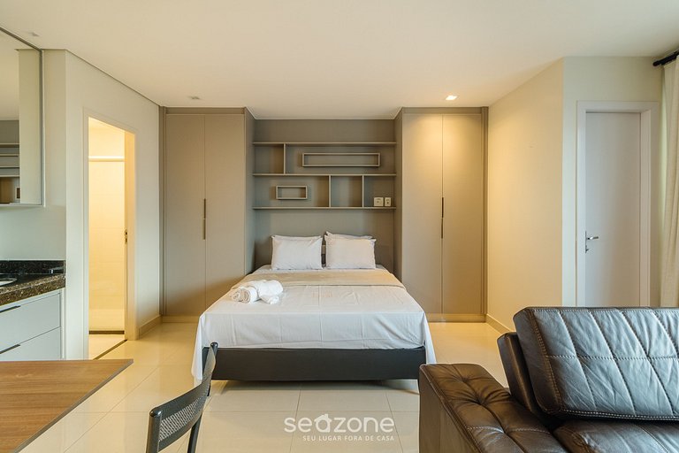 Studio em cond. com piscina e academia - DNAG0706