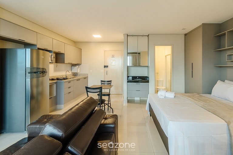 Studio em cond. com piscina e academia - DNAG0706