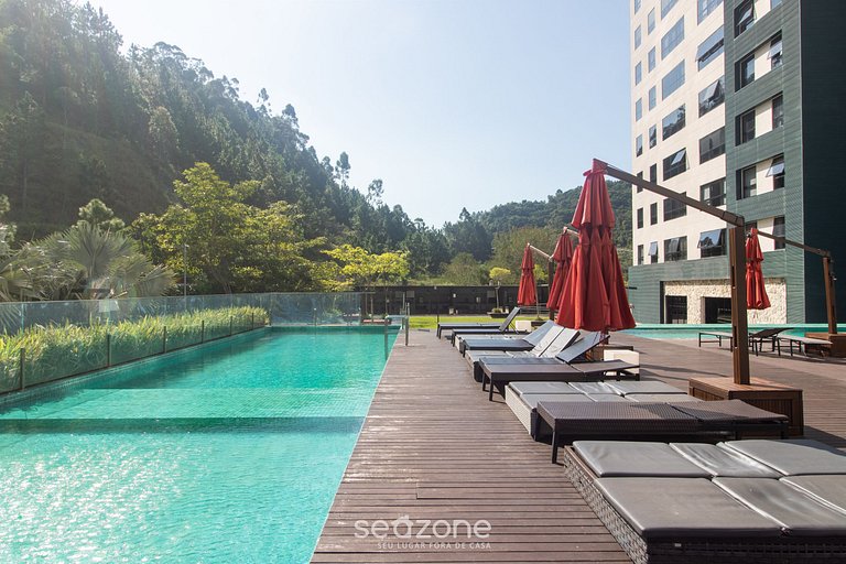 Hermoso apto en edificio con piscina MPB0034