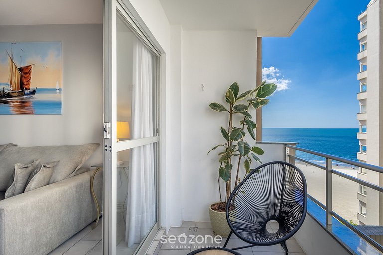 Apto beira-mar em Balneário Camboriú CET603