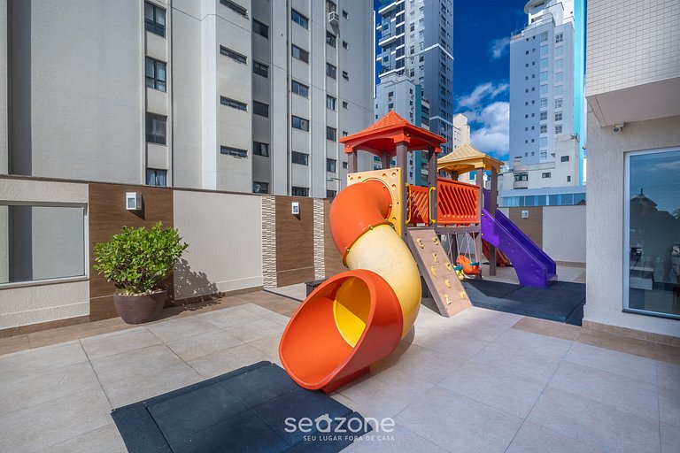 Apto beira-mar em Balneário Camboriú CET603