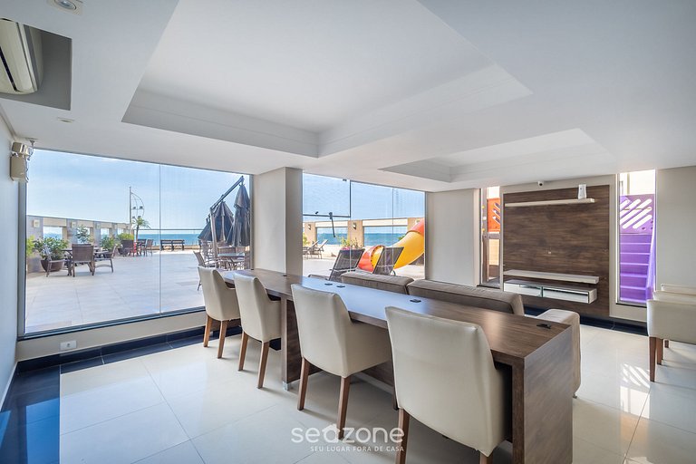 Apto beira-mar em Balneário Camboriú CET603