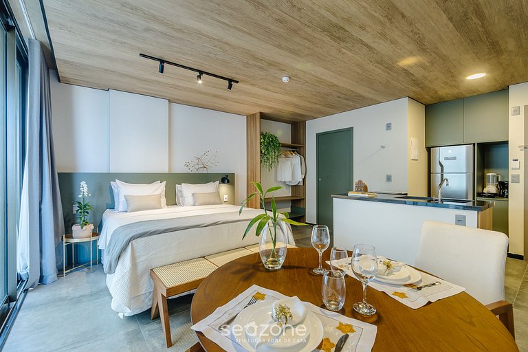 Conforto c/ Varanda e Vista Lateral mar | NWT0703