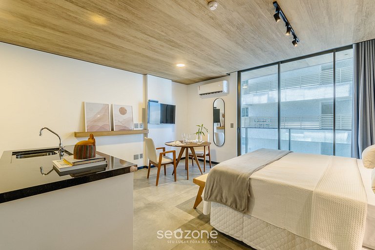 Estudio c/ Balcón y Vista Lateral al Mar | NWT0703