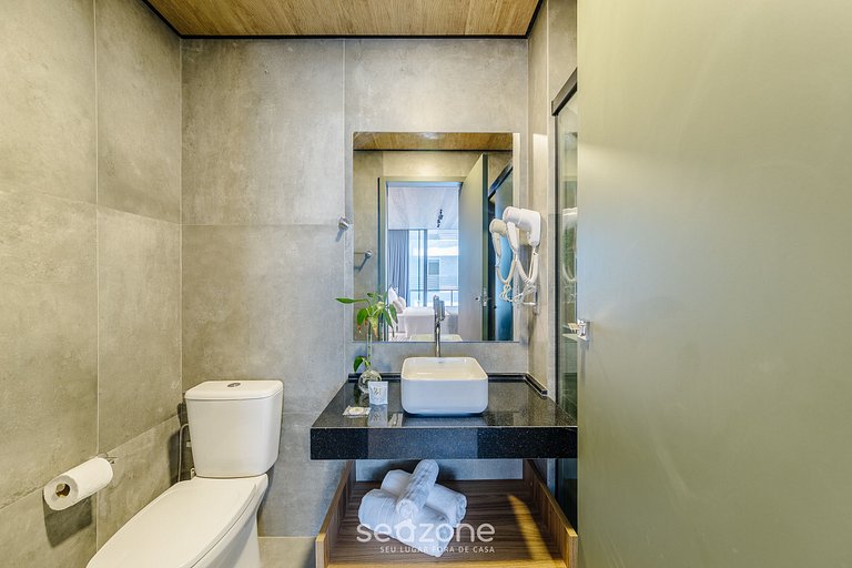 Estudio c/ Balcón y Vista Lateral al Mar | NWT0703