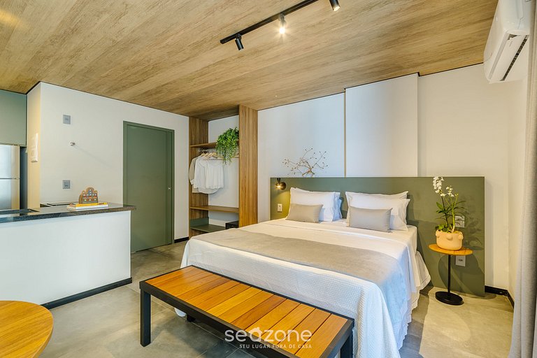 Estudio moderno con vista lateral al mar NWT0704