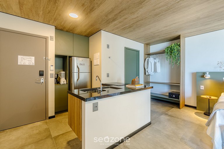 Hermoso estudio con vista lateral al mar NWT0706