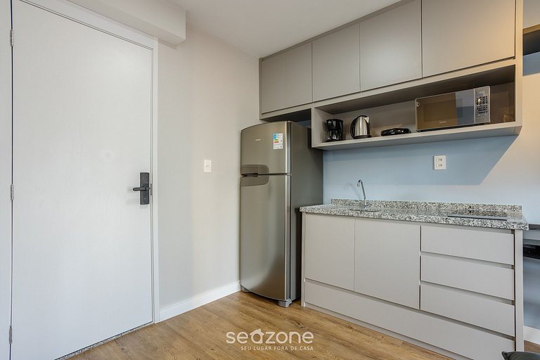 Hermoso studio Pinheiros a 500m del metro CPM0303