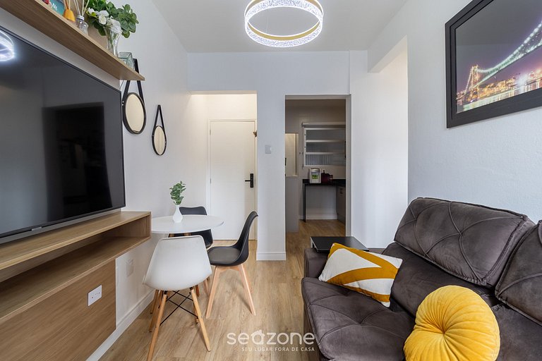 Cómodo apt de 3 habitac. centro de Floripa ETC0028