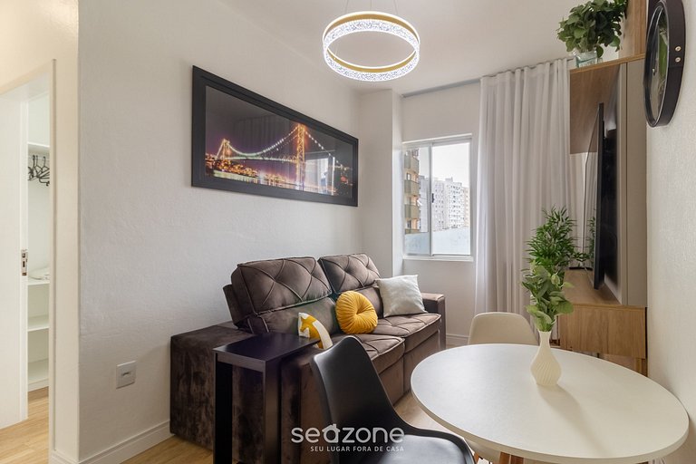 Cómodo apt de 3 habitac. centro de Floripa ETC0028