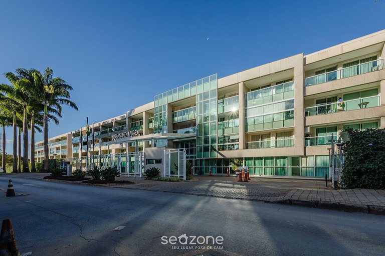 Studio em cond. c/ Piscina, Asa Sul - CBLS0102