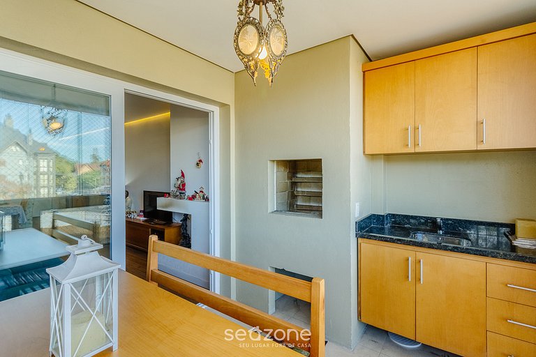 Apto com varanda gourmet em Canela CBL307