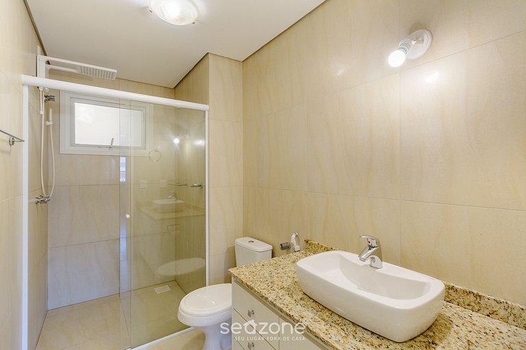 Apt con balcón gourmet en Canela CBL307