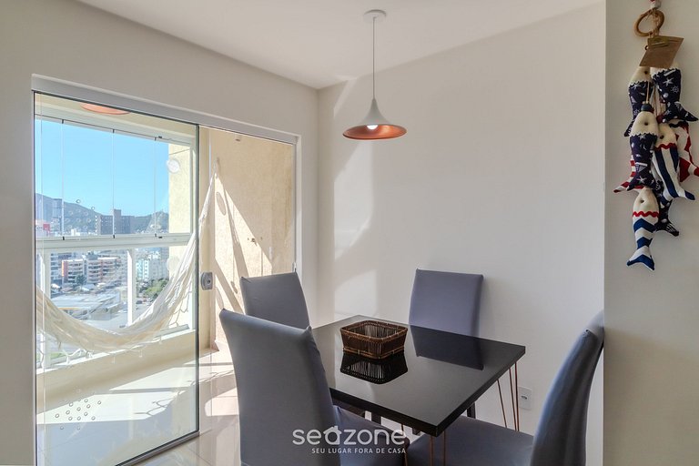 Apto 2Q c/ Churrasq. e vista 550m da Praia OMC1303