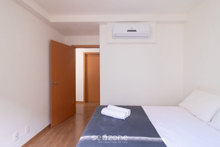 Apto exclusivo c/ vista para piscina e mar VAC0708