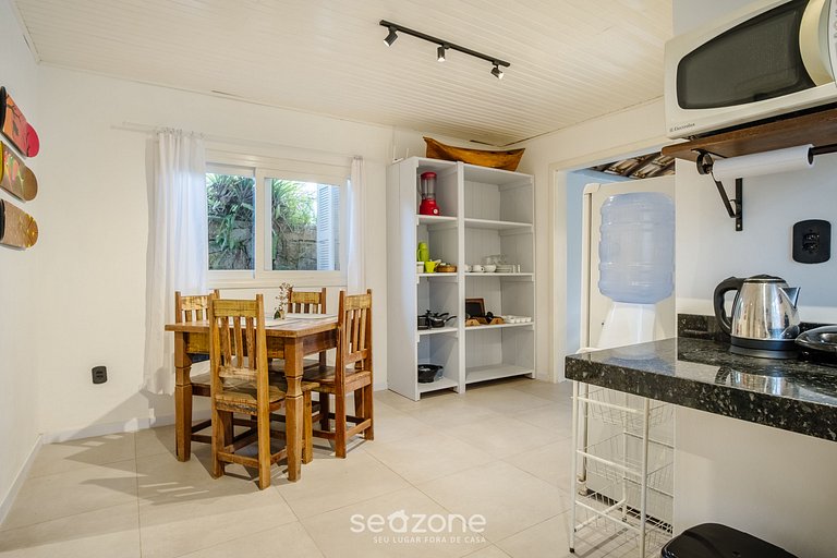 Casa charmosa a poucos minutos da praia PRN0003