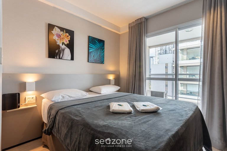 Estudio moderno con piscina en São Paulo YOU1203