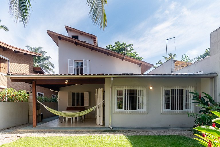 Casa c/ Churrasq. 350m da Praia RUL0035