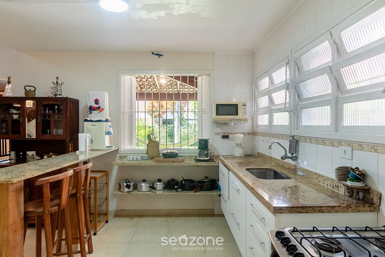 Casa c/ Churrasq. 350m da Praia RUL0035