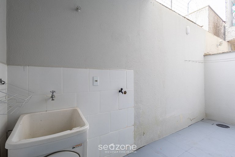 Apto completo e bem localizado em Itajaí - CAR0107