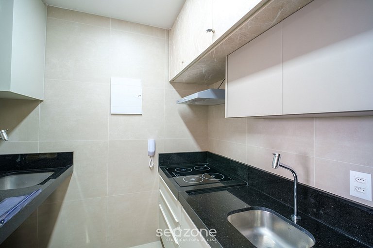 Apto beira-mar c/ varanda em Ondina - BCA1804