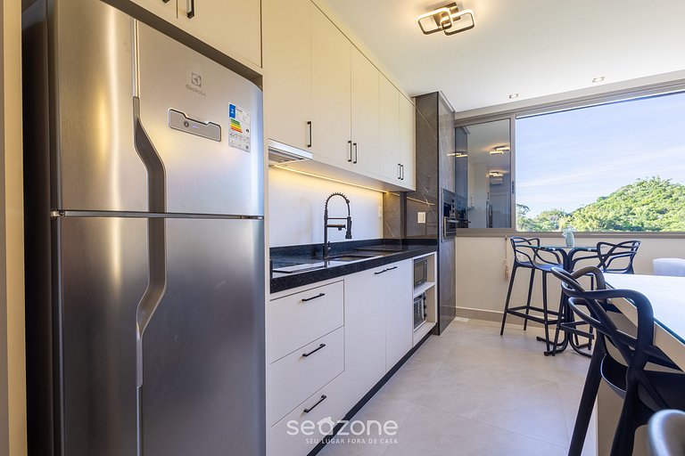 Depto moderno cerca de Playa Bombinhas ELF0407