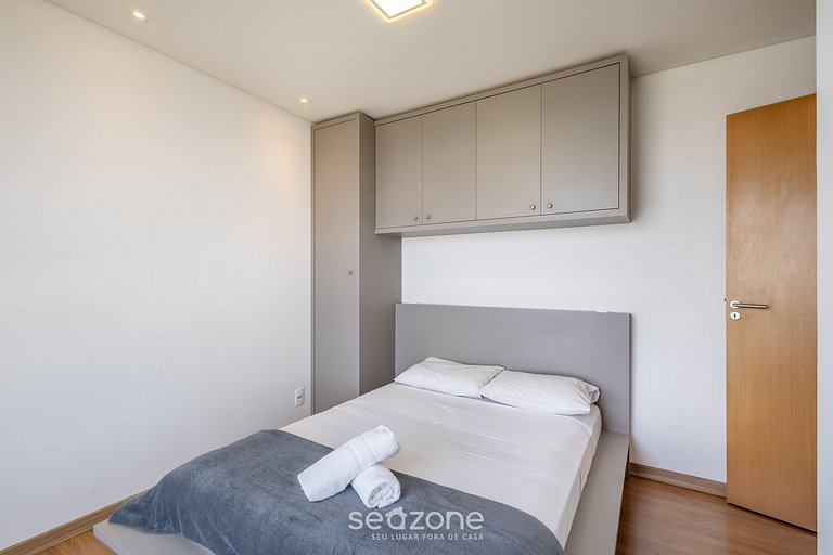 Apto c/ varanda a beira-mar - VAC0601